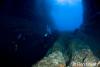 divers-in-the-cave_t1_1.jpg